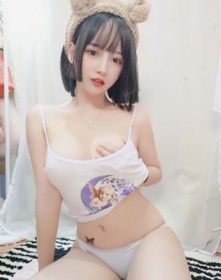 屁股又大又肥的肥岳_超清在线播放