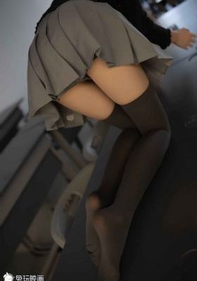 恐怖游泳馆免费观看完整版_720迅雷电影在线