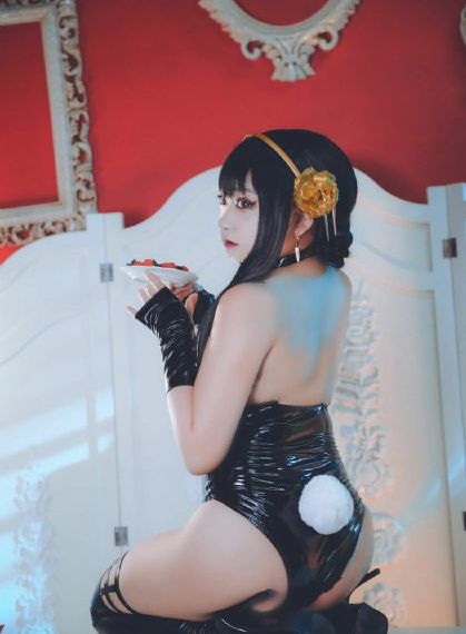 小姨母的诱惑_720在线视频播放